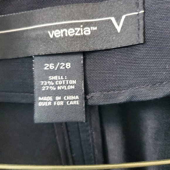 VENEZIA BLACK PLUS SIZE JACKET - Picture 6 of 9